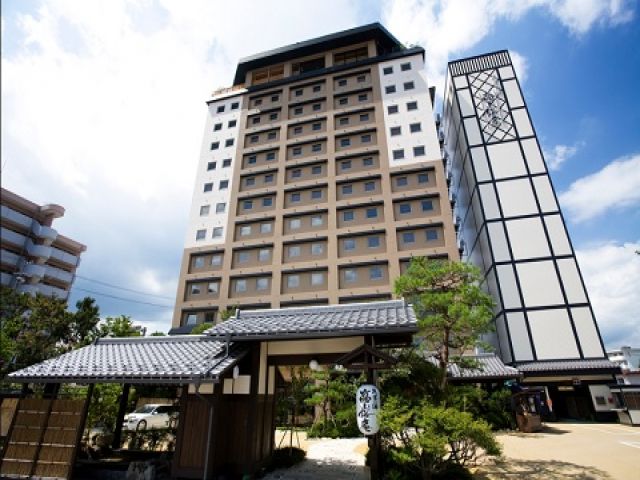 温泉もサウナも入れます！
生活環境◎な高山でのお仕事です☆