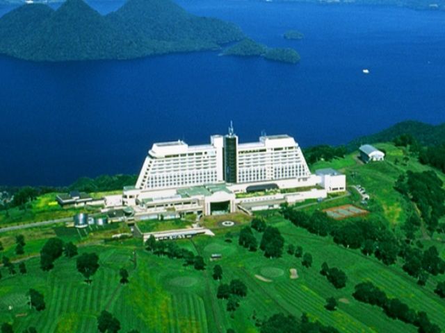山頂にそびえ立つあのホテルで人気の裏方職種の募集です！