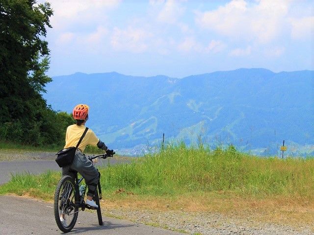 なかなか行けない「ＴＨＥ山奥」でのお仕事です。空気もお空もキレイです。