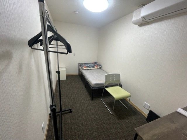 新築の個室寮を完備☆
綺麗なので過ごしやすいです◎