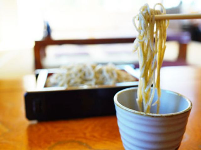 ニセコエリアで人気のお蕎麦屋さんです♪